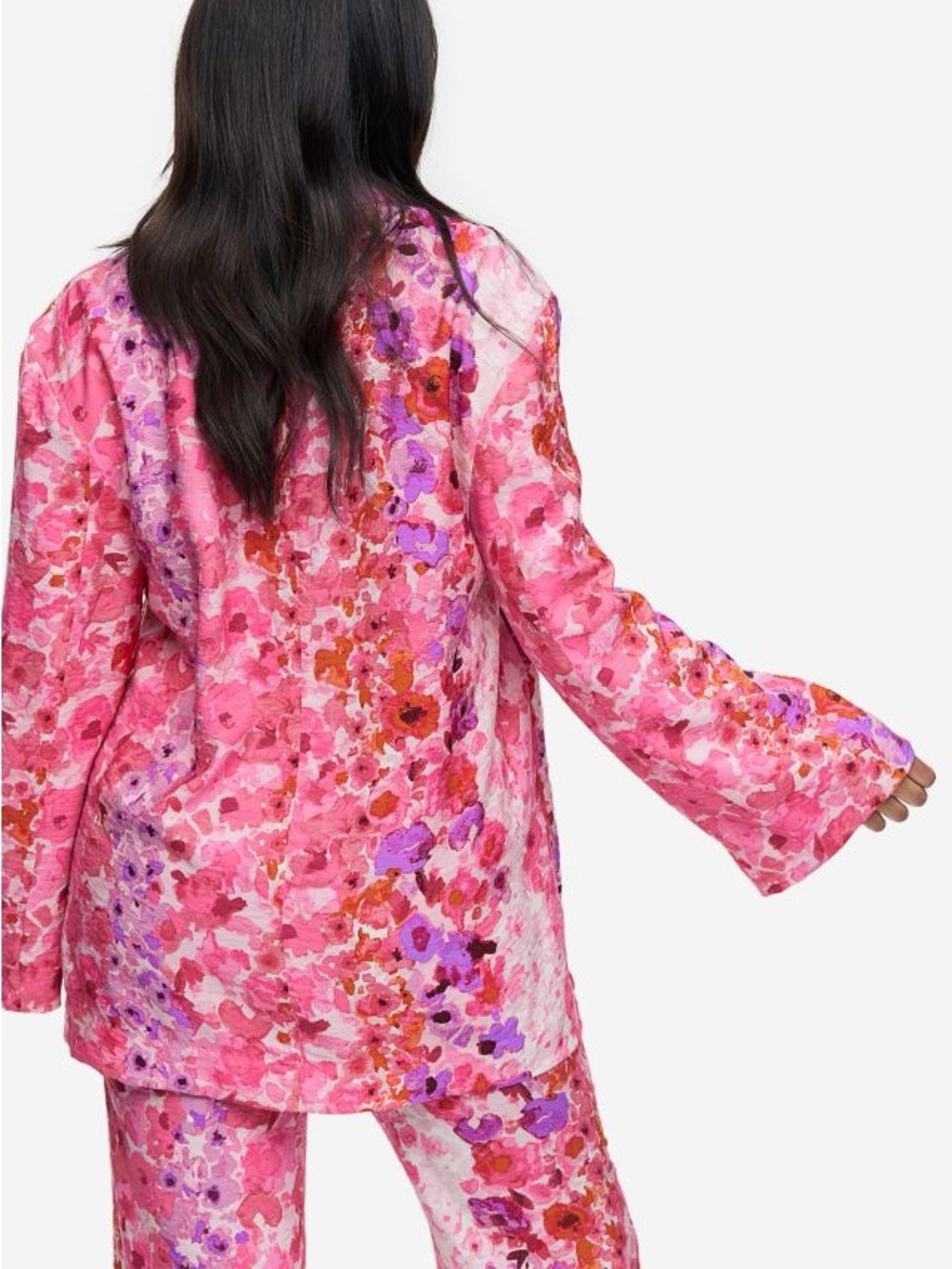 Pink floral blazer - Picture 3 of 16